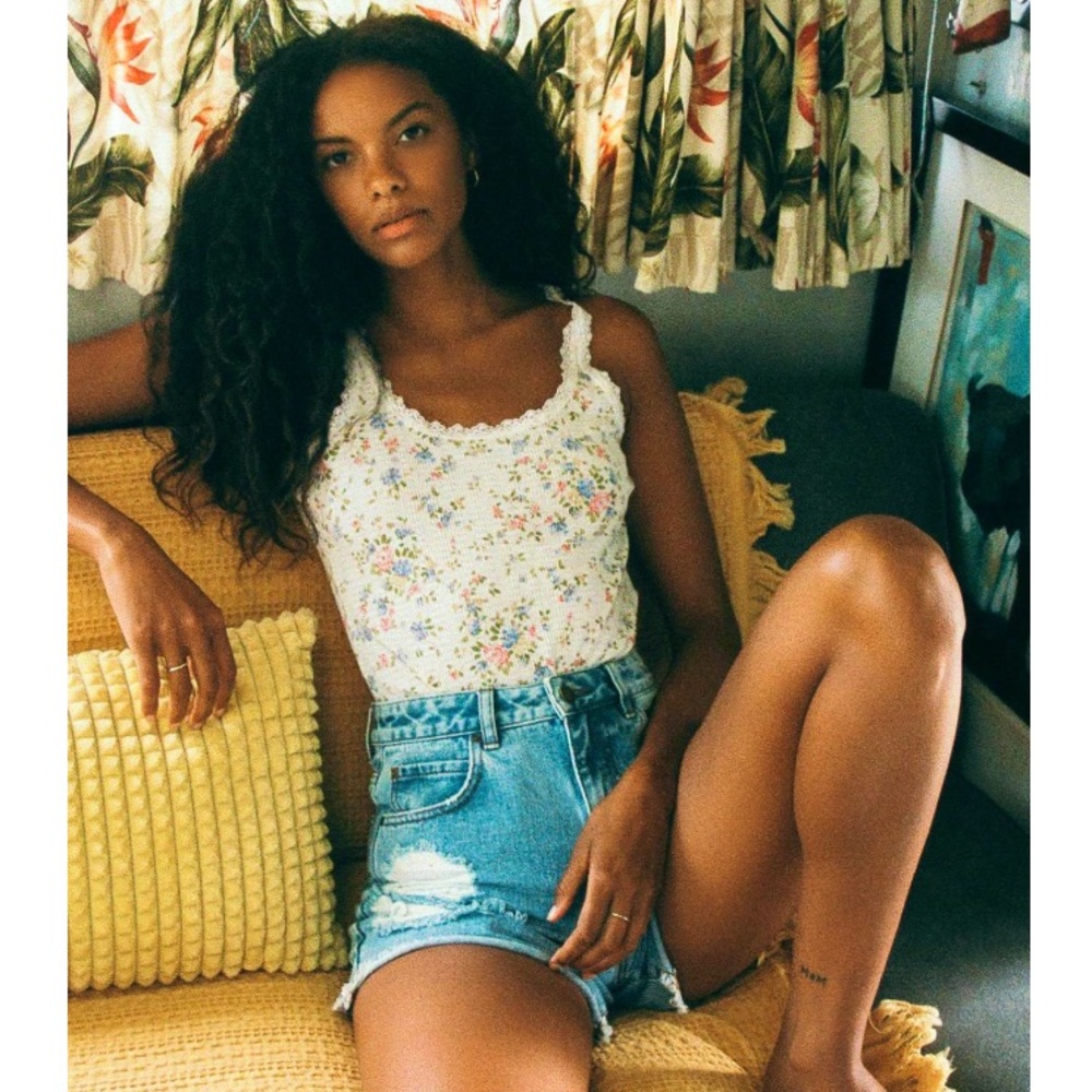 π₯π₯BILLABONG - LITTLE LOVE TANKπ₯π₯ - Picture 1 of 8
